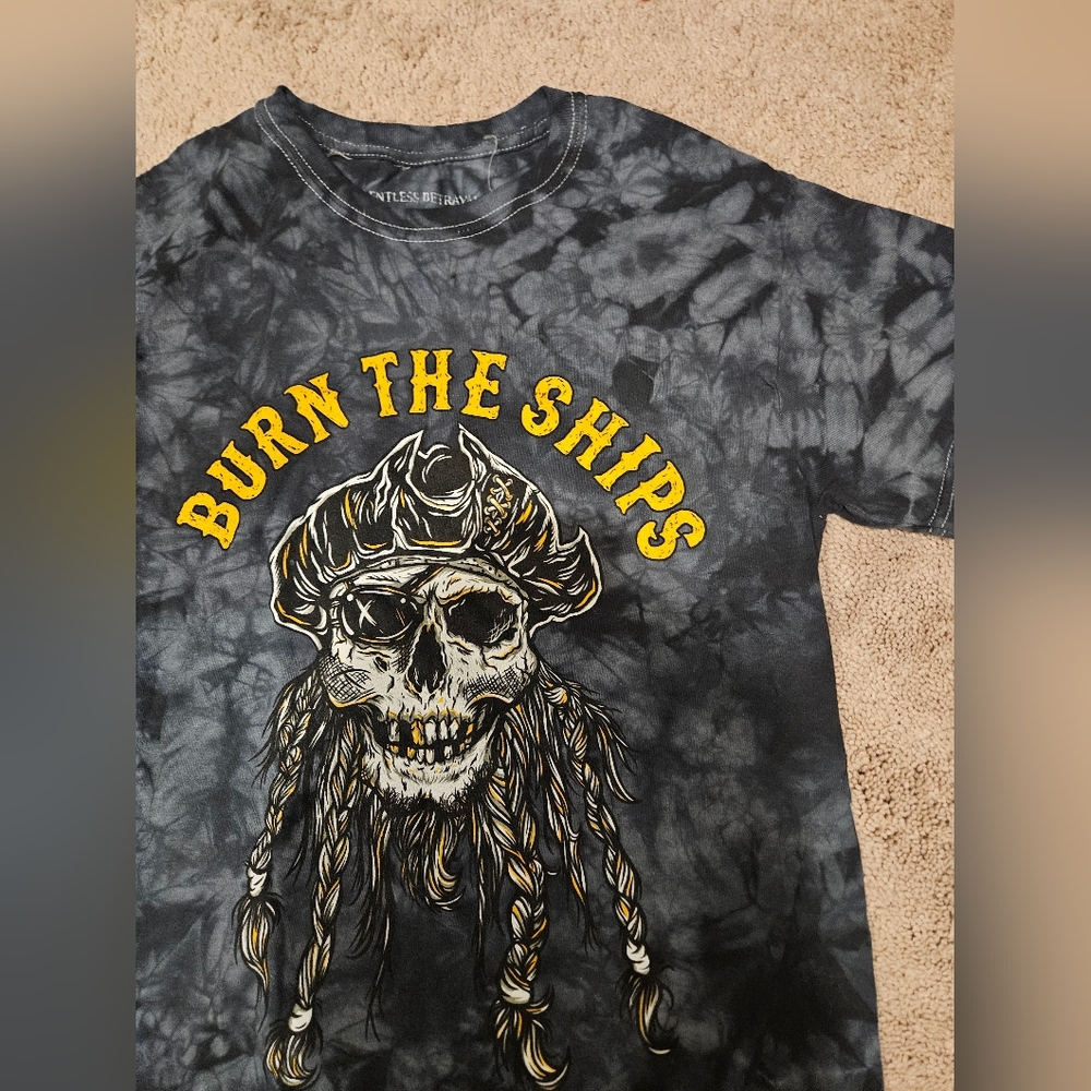 Burn The Ship Pirate Skull Relentless Betrayal Tie Dye T-Shirt Small Unisex